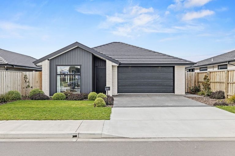 Photo of property in 70 Crossley Avenue, Woodend, 7610