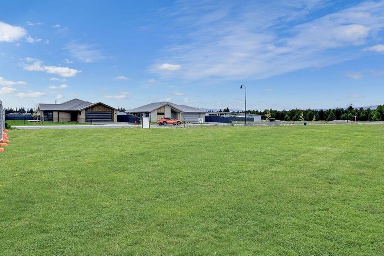 Photo of property in 10 Burkett Street, Marshland, Christchurch, 8051