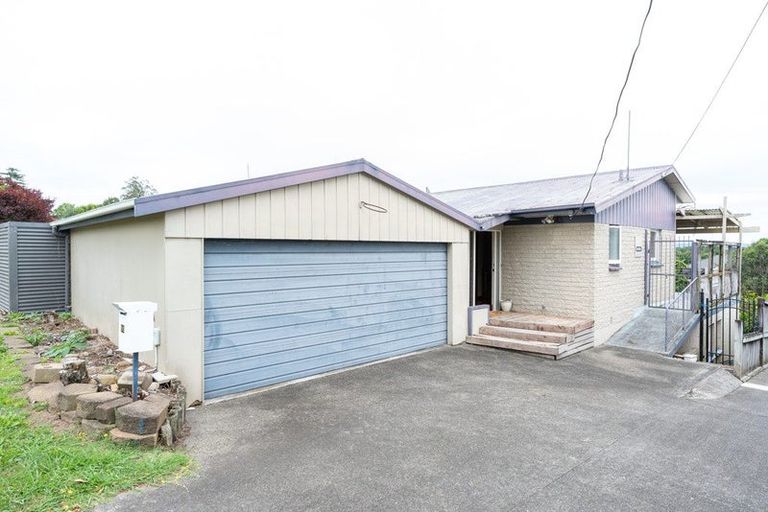 Photo of property in 90 Houchens Road, Glenview, Hamilton, 3206