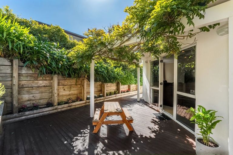 Photo of property in 23 Samwell Drive, Whitby, Porirua, 5024