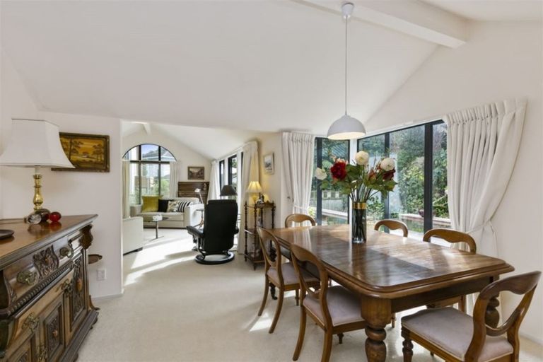 Photo of property in 19a Ngatoto Street, Khandallah, Wellington, 6035