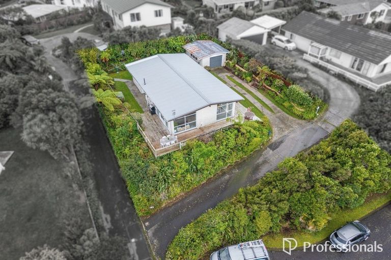 Photo of property in 6 Viscount Grove, Kelson, Lower Hutt, 5010
