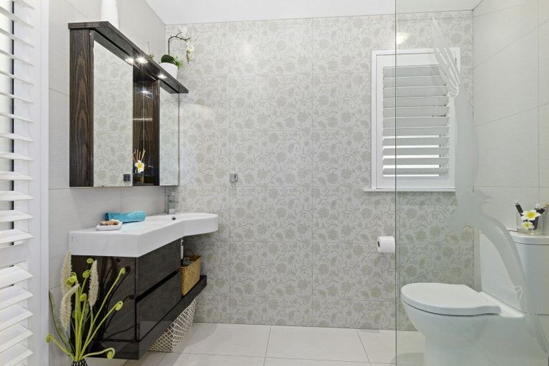 Photo of property in 17 Feist Street, Naenae, Lower Hutt, 5011