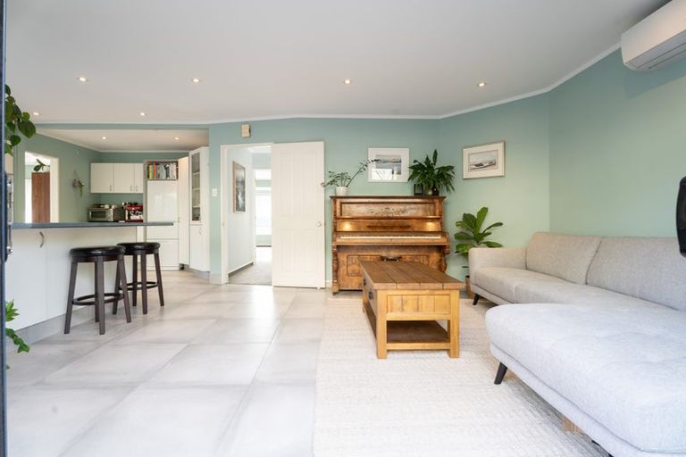 Photo of property in 7 Amesbury Drive, Churton Park, Wellington, 6037