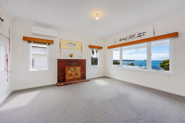 Photo of property in 2/48 Churchill Road, Murrays Bay, Auckland, 0630
