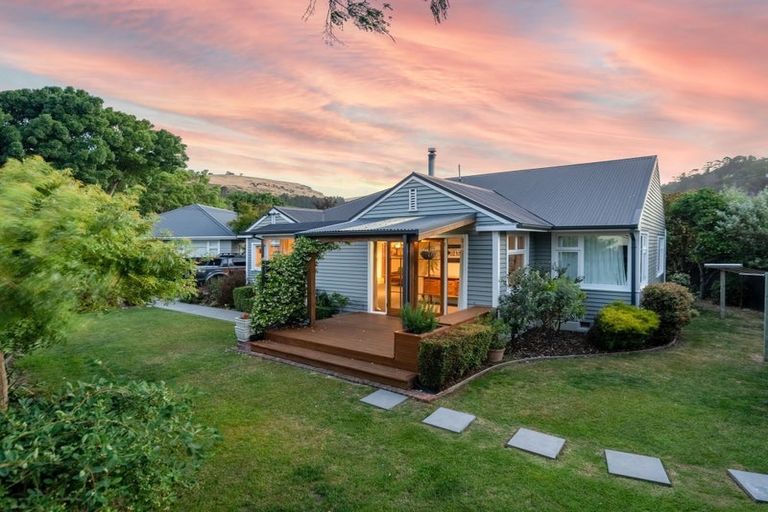 Photo of property in 252 Centaurus Road, Saint Martins, Christchurch, 8022