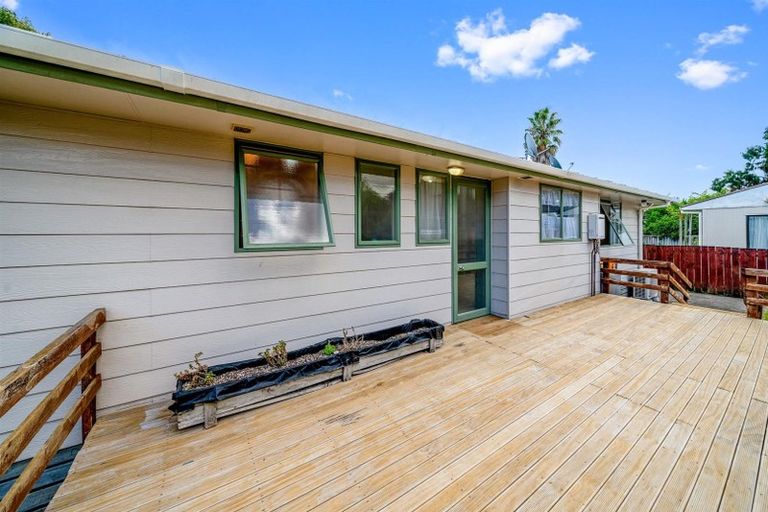 Photo of property in 11a Keeling Road, Henderson, Auckland, 0612