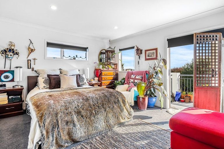 Photo of property in 20 Linkwater Way, Parklands, Christchurch, 8083