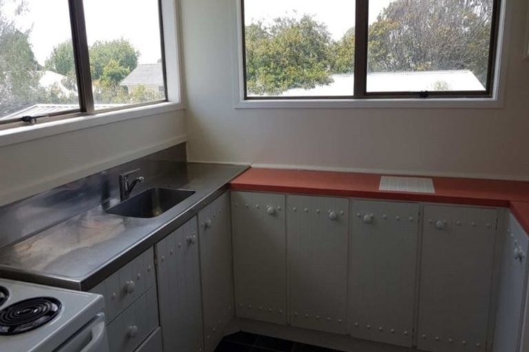 Photo of property in 2 Lina Place, Waiuku, 2123