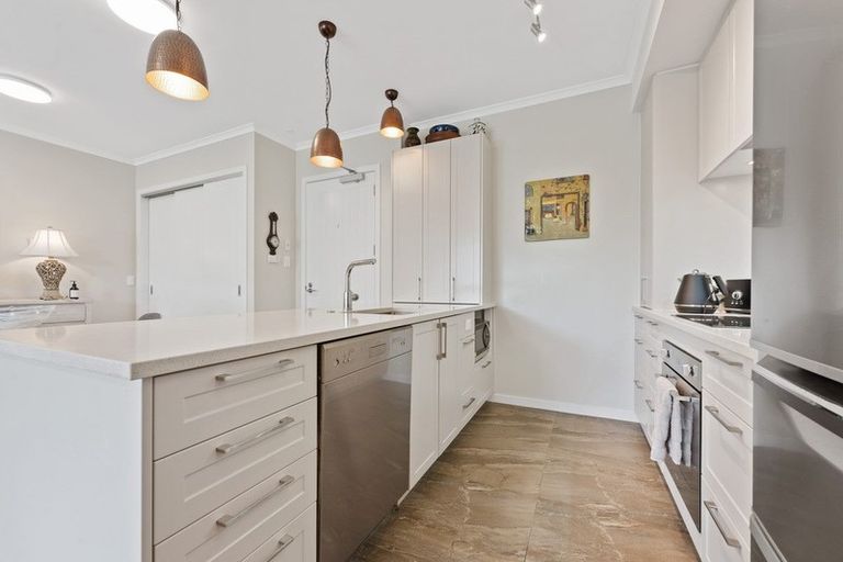 Photo of property in 192 Landmark Terrace, Orewa, 0931