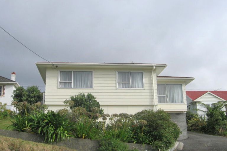 Photo of property in 28 Hindmarsh Street, Johnsonville, Wellington, 6037
