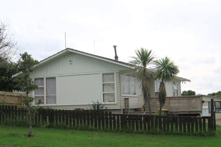 Photo of property in 7 Sunvue Road, Glen Eden, Auckland, 0602