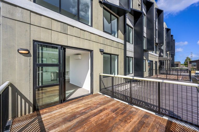 Photo of property in 148 Mcleod Road, Te Atatu South, Auckland, 0610