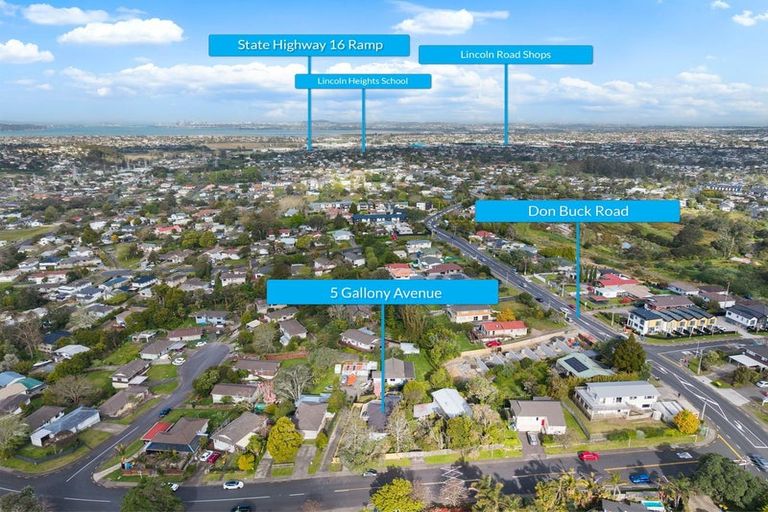 Photo of property in 5 Gallony Avenue, Massey, Auckland, 0614