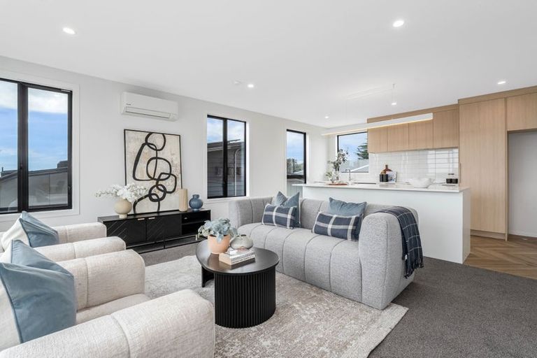 Photo of property in 8a Martin Road, Paraparaumu Beach, Paraparaumu, 5032