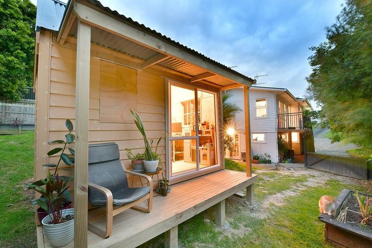 Photo of property in 9 Neptune Avenue, Beach Haven, Auckland, 0626