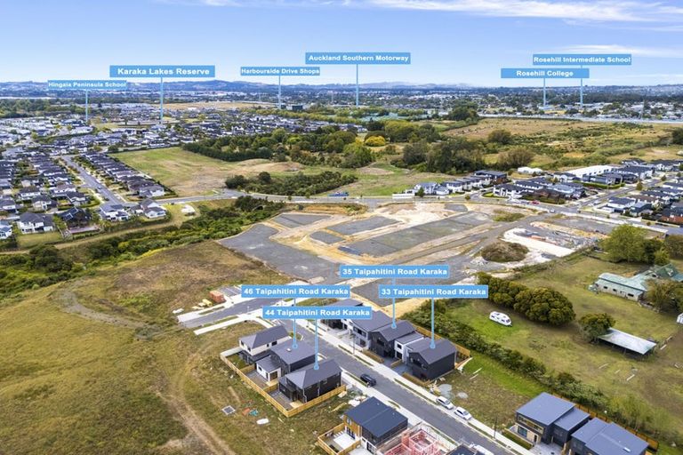 Photo of property in 35 Taipahitini Road, Rosehill, 2113
