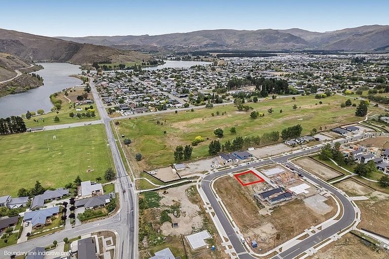 Photo of property in 12 Wallis Drive, Cromwell, 9310