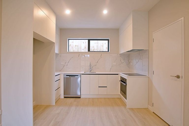 Photo of property in 82e Salisbury Road, Birkdale, Auckland, 0626