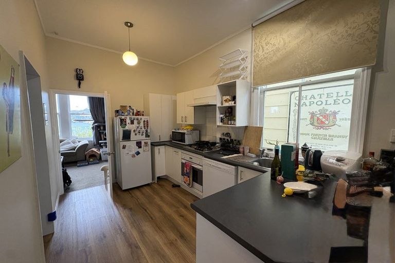 Photo of property in 2 Yale Road, Mount Cook, Wellington, 6021