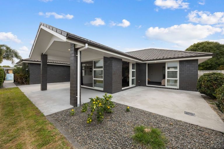 Photo of property in 9 Magellan Rise, Flagstaff, Hamilton, 3210