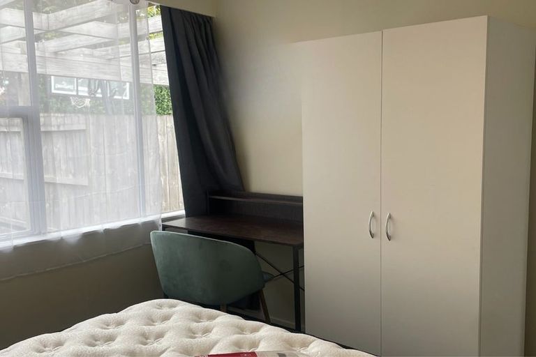 Photo of property in 26 Miller Road, Mangere Bridge, Auckland, 2022