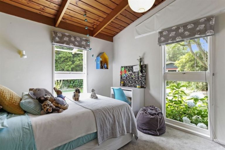 Photo of property in 49 Westburn Terrace, Burnside, Christchurch, 8041