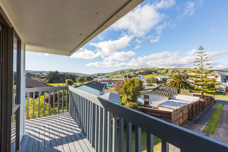 Photo of property in 31a Bodmin Terrace, Camborne, Porirua, 5026