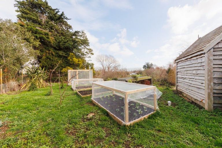 Photo of property in 32 Staces Road, Aokautere, Palmerston North, 4471