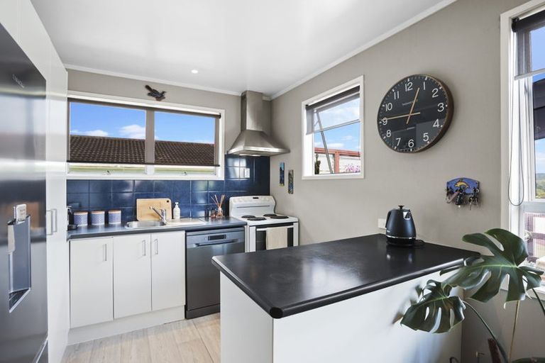 Photo of property in 61 Forest Hill Road, Henderson, Auckland, 0612