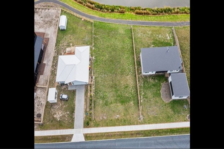 Photo of property in 208 Hamiora Street, Matarangi, 3592
