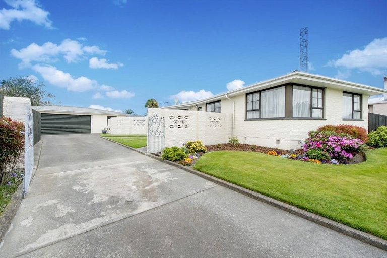 Photo of property in 3 Denise Crescent, Hornby, Christchurch, 8042
