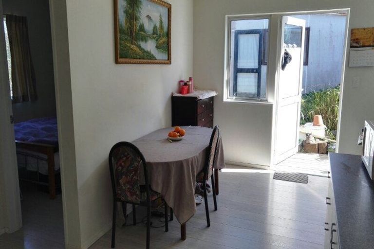 Photo of property in 6 Sunnyfield Crescent, Glenfield, Auckland, 0629