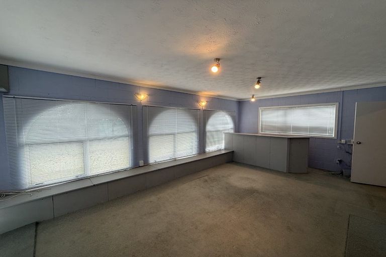 Photo of property in 4 Seakens Way, Glen Eden, Auckland, 0602