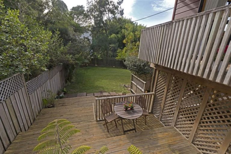 Photo of property in 4 James Scott Place, Te Atatu South, Auckland, 0602
