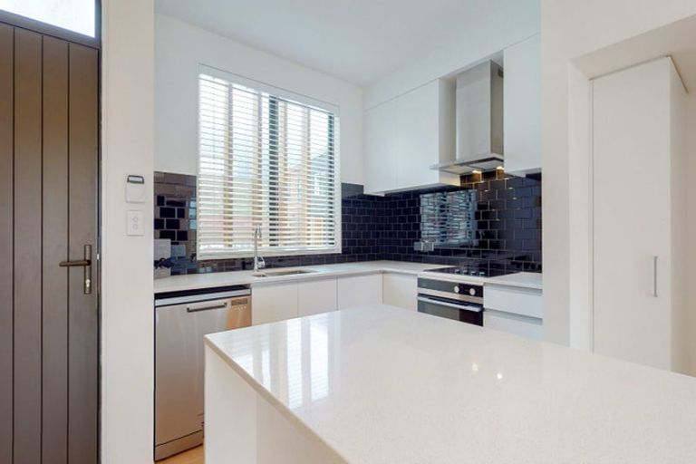 Photo of property in 10d Beauchamp Street, Karori, Wellington, 6012