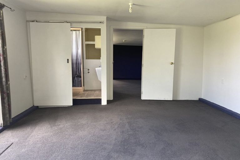 Photo of property in 95 Kervil Avenue, Te Atatu Peninsula, Auckland, 0610