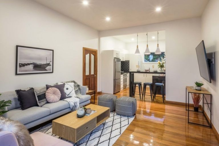 Photo of property in 31 Mckinley Crescent, Brooklyn, Wellington, 6021