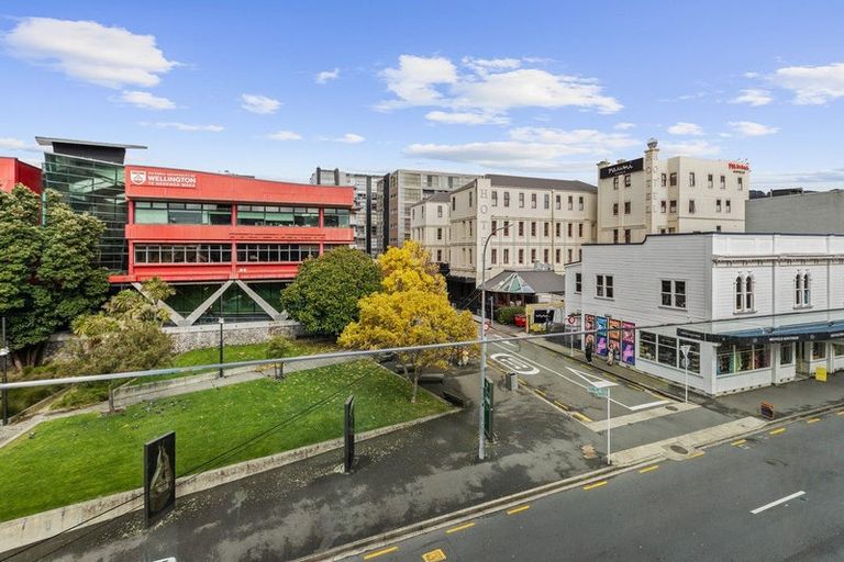 Photo of property in Dual Apartments, 308/142 Vivian Street, Te Aro, Wellington, 6011