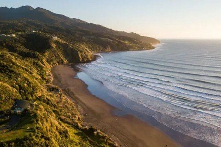 Photo of property in 121 Greenslade Road, Raglan, 3295