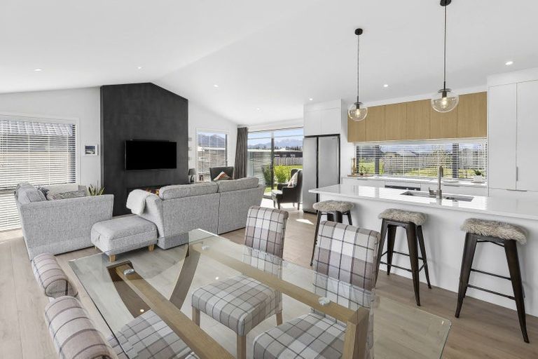 Photo of property in 47 Pounamu Avenue, Albert Town, Wanaka, 9305