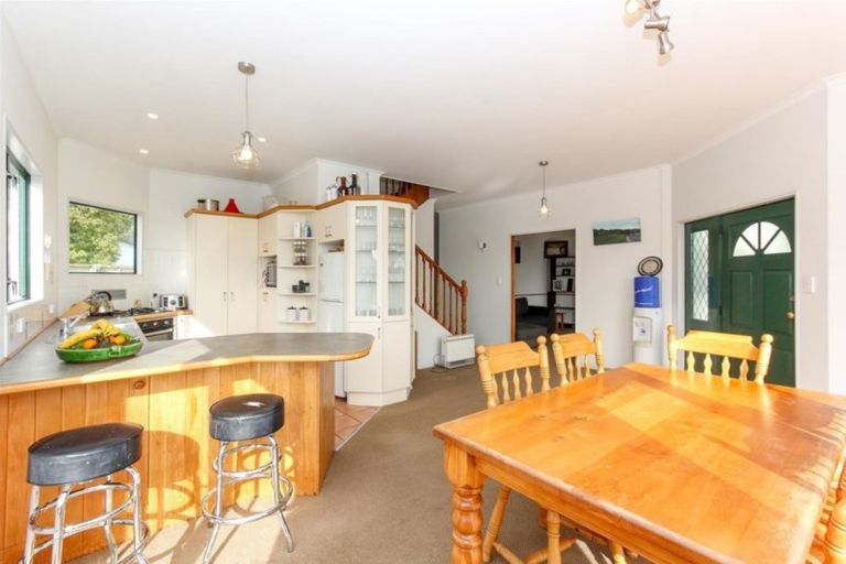 Photo of property in 1 Alberta Road, Glen Avon, New Plymouth, 4312