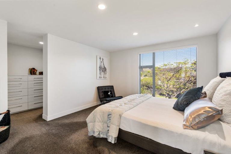 Photo of property in 21 Le Quesne Road, Bay View, Napier, 4104