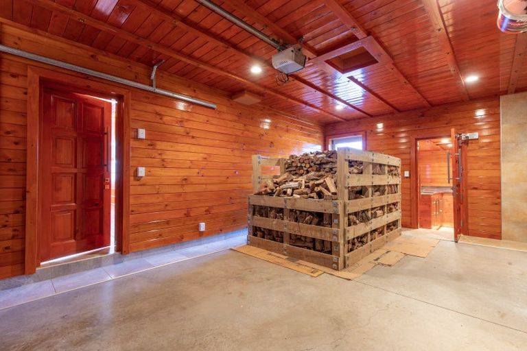 Photo of property in 31 Church Street, Waipawa, 4210