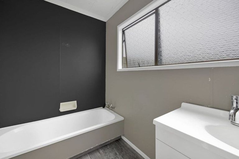 Photo of property in 328 Austin Road, Normanby, Hawera, 4675