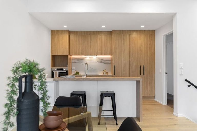 Photo of property in 1/12 Westmorland Rise, Bethlehem, Tauranga, 3110