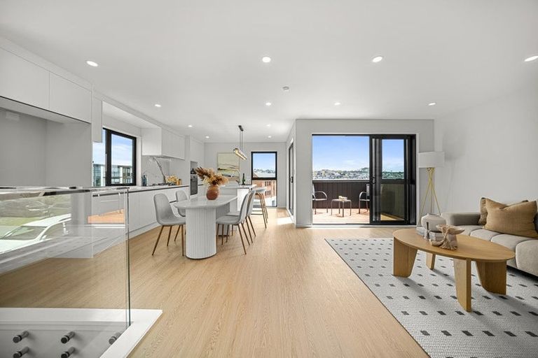 Photo of property in 10 Kiokio Street, Long Bay, Auckland, 0630
