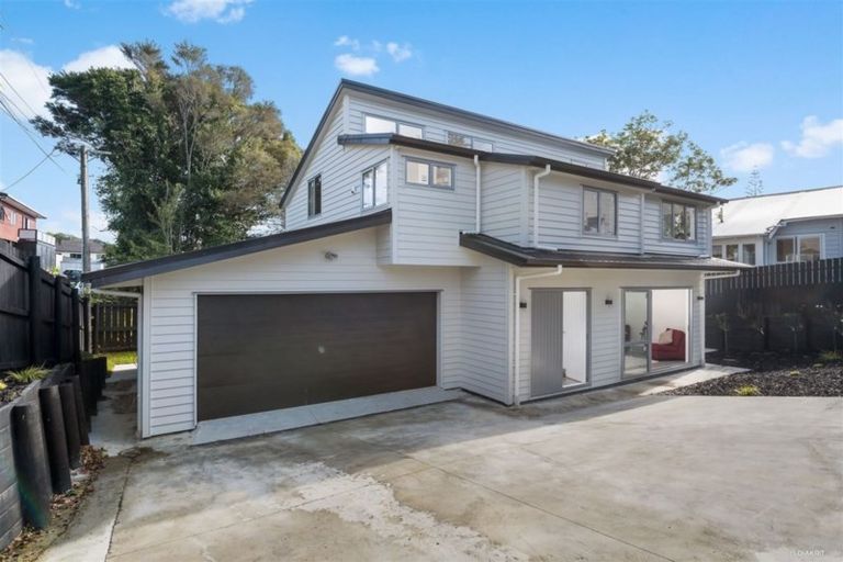 Photo of property in 61a Simpson Road, Ranui, Auckland, 0612