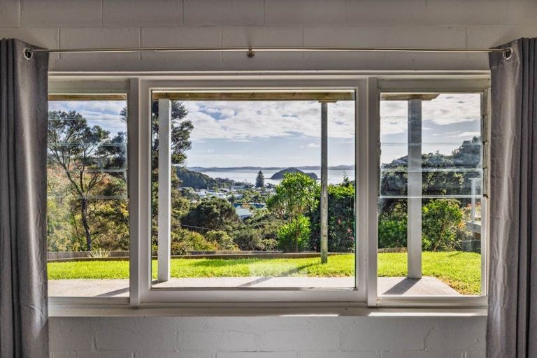 Photo of property in 2 Binnie Street, Paihia, 0200