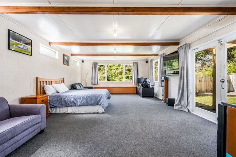 Photo of property in 77 Champion Street, Cannons Creek, Porirua, 5024